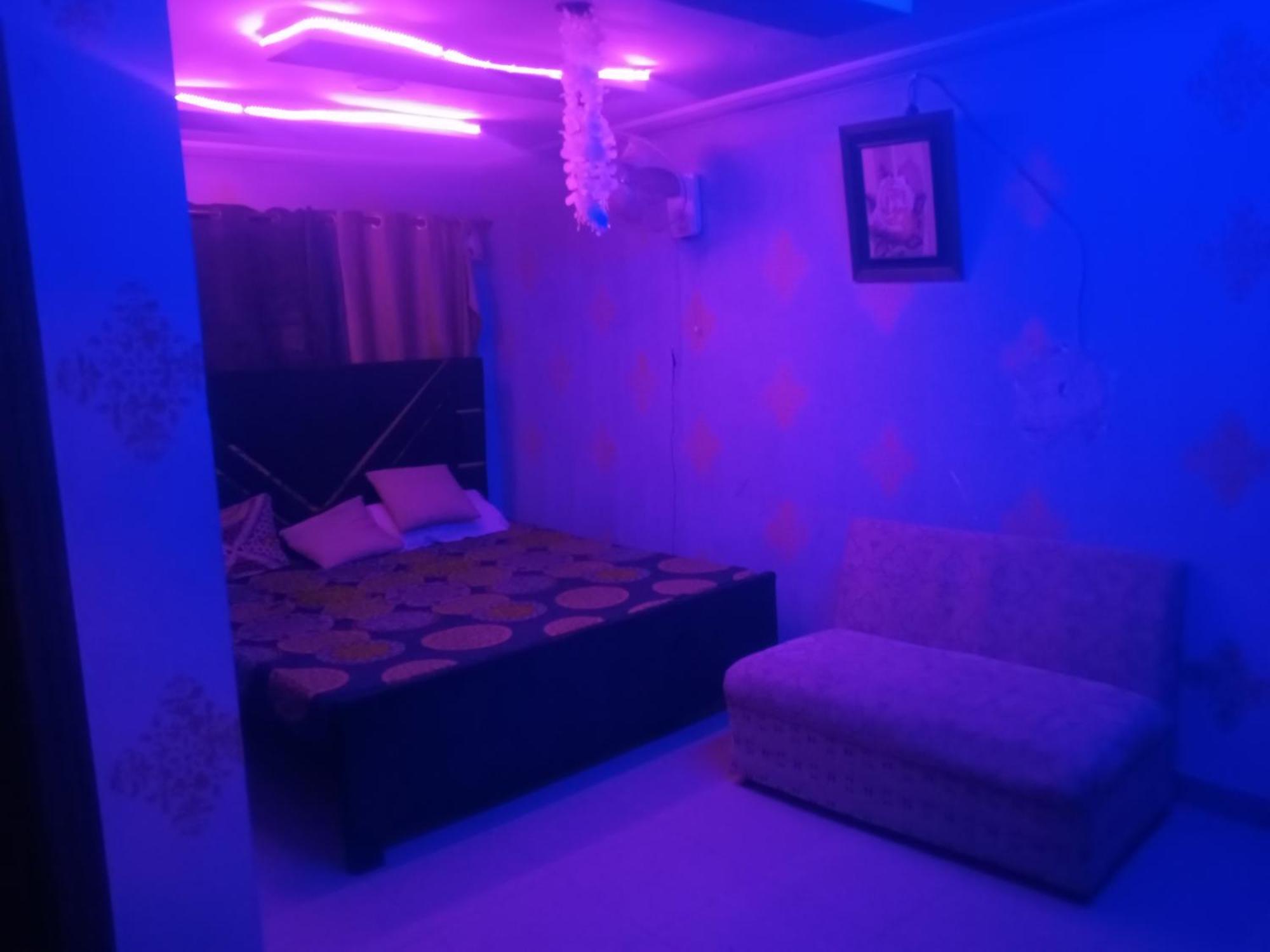 Aj Room Service Civic Center Rávalpindí Exteriér fotografie